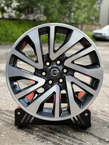 18" оригинальные диски Nissan Navara 6x114,3 (1 фото из 7)