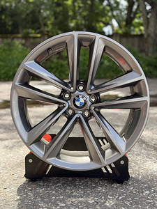 19" BMW style 630 ühelaiad originaalveljed 5x112 + andurid (1 foto / 10)