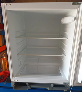 Integreeritav külmik Electrolux ERN 1300 AOW (2 foto / 5)