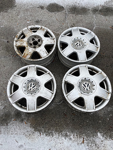 VW GOLF 4 VALUVELJED R15 4TK (1 foto / 3)