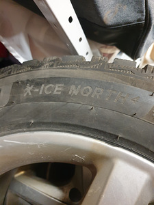 5x114.3 16" Dezent 205/55/16 Michelin Ice North 4 (2 foto / 5)