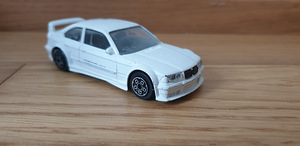 Burago 1:43 mudelid (8 foto / 8)