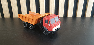 Kamaz 1/43 (1 фото из 3)