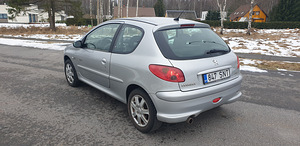 Peugeot 206 quicksilver 1.6 80kw bensiin (2 foto / 14)