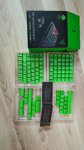 Razer PBT keycaps + HK gaming keycaps (mitte täiskomplektid) (1 foto / 3)