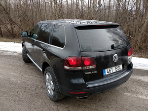 M: Volkswagen Touareg (7 foto / 8)