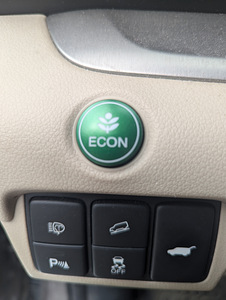 Honda CR-V EXE NAVI 2.2 110kW (9 foto / 10)