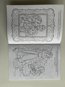 Värviraamat kleepsudega (5 foto / 9)