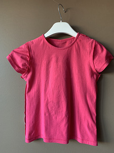 (122-128 cm, 7-8 av) Roosa t-särk (8 foto / 8)