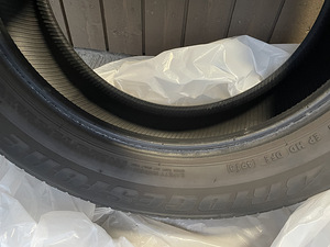 Bridgestone Dueler H/P sport 225/60R18 (4 foto / 4)