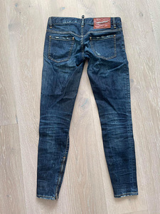 Джинсы Dsquared2 (3 фото из 5)