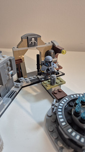 LEGO Star Wars - The Armorer's Mandalorian Forge 75319 (6 foto / 6)