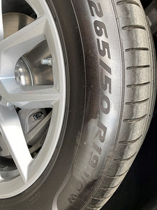 Pirelli P ZERO 265/50R19 110W (4 foto / 4)