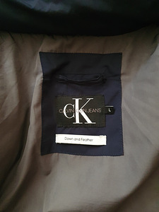 Куртка Calvin Klein L (2 фото из 3)