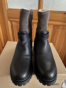 Tommy Hilfiger 41 (2 фото из 3)