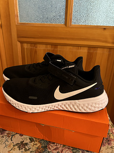 Nike 43 (1 фото из 3)