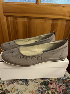 Ecco 40 (1 фото из 2)
