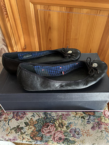 Tommy Hilfiger 40 (1 foto / 3)