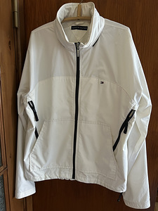Tommy Hilfiger XL (1 foto / 2)