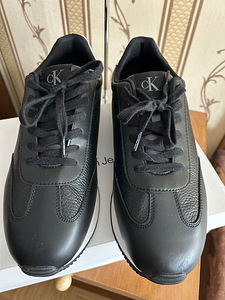 Calvin Klein 45 (2 фото из 3)