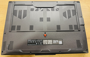 ASUS TUF Dash F15. Intel i7 12650H, 16GB DDR5, RTX3060 6GB (3 foto / 6)