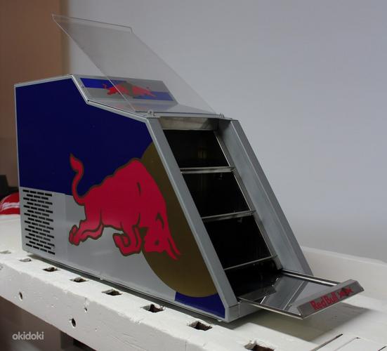 Холодильник Red Bull (фото #4)
