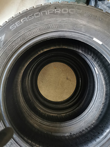 Nokian Seasonproof SUV 225/65R17 (3 foto / 3)