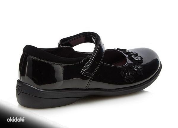 Новые туфли Debenhams - Girls black patent Mary Jane (фото #2)