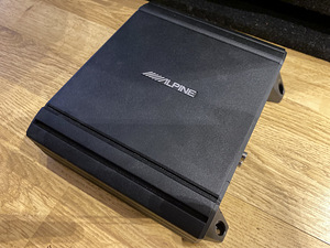 Alpine subwoofer ja võim (4 foto / 6)