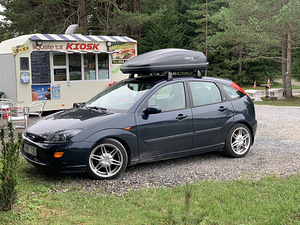 Ford Focus 1.8TDDi 66kw Ghia (10 foto / 10)