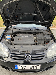Volkswagen Golf 5 (4 foto / 4)