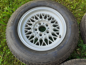 BMW E32/E34 15" veljed + rehvid (2 foto / 6)