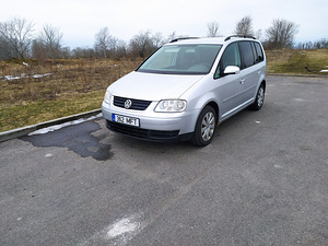 VW Touran 1,6 75kw Bensiin (1 foto / 9)