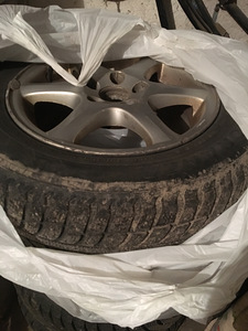 Ketastega rehvid sõidukile Volvo s60. 16 talveks + valuveljed (2 foto / 3)