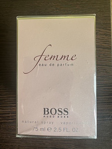 HUGO BOSS (2 фото из 2)