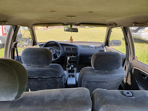 Nissan Primera W10 (4 foto / 10)