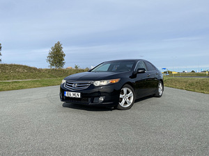 Honda Accord 8 (2 foto / 4)