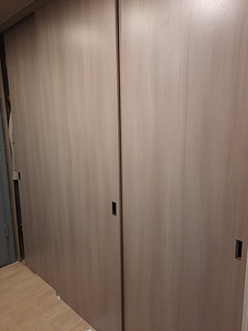 Раздвижные двери для встроенного шкафа