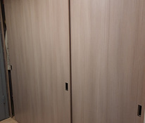 Раздвижные двери для встроенного шкафа