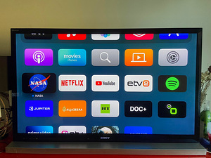 SONY Bravia 3D 46inch KDL-46NX720 + Soundbar/TVStand (1 foto / 6)
