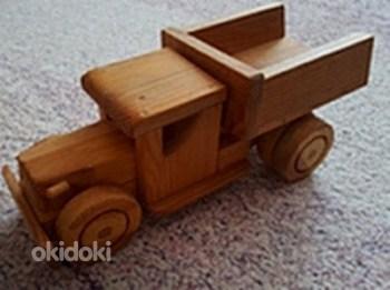 Деревянная машина (фото #1)