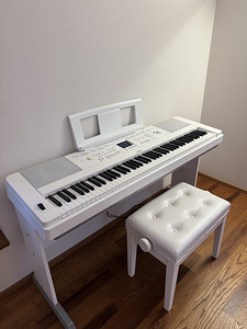 Digiklaver Yamaha DGX-660 + tool (1 foto / 1)