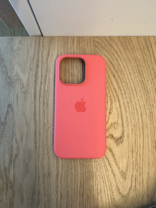 iPhone 15 pro kaitseümbris (2 foto / 2)