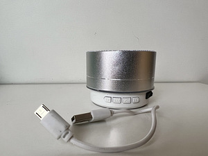 Мини Bluetooth-динамик (3 фото из 3)