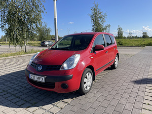 Nissan Note (1 фото из 10)