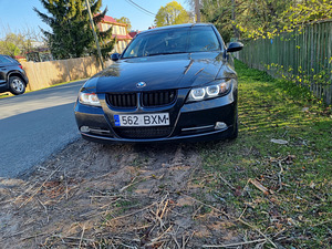BMW e90 330xd 2007 г. (3 фото из 13)