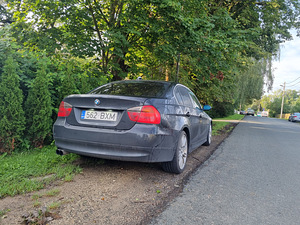 BMW e90 330xd 2007 г. (12 фото из 13)