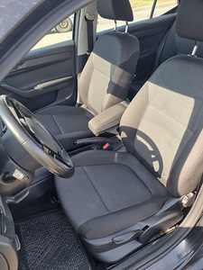 Skoda fabia 2017 (9 foto / 12)