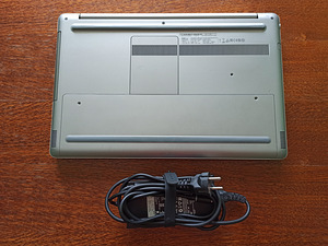 Dell Inspiron 17 7746, FHD Touch LCD, i5-5200u,16GB, 240GB (2 foto / 10)