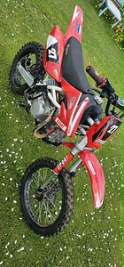 Кроссовый мотоцикл 140cc Nitro (3 фото из 6)